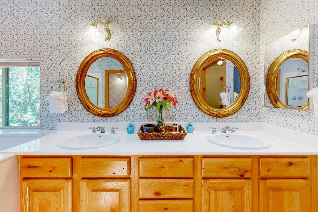 파인톱-호변 Whispering Pines Retreat 빌라 외부 사진